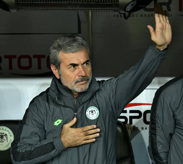 ksplprt's tweet photo. @orjinaladam52 Aynen aynen Aykut da Konya'dayken Konya'ya destek için hep Konyastore'den giyiyordu.
Autullahçı'ların kafa aynı Aykut'un kabız futbolu gibi kabız 😂😂 https://t.co/TDD116lyY8