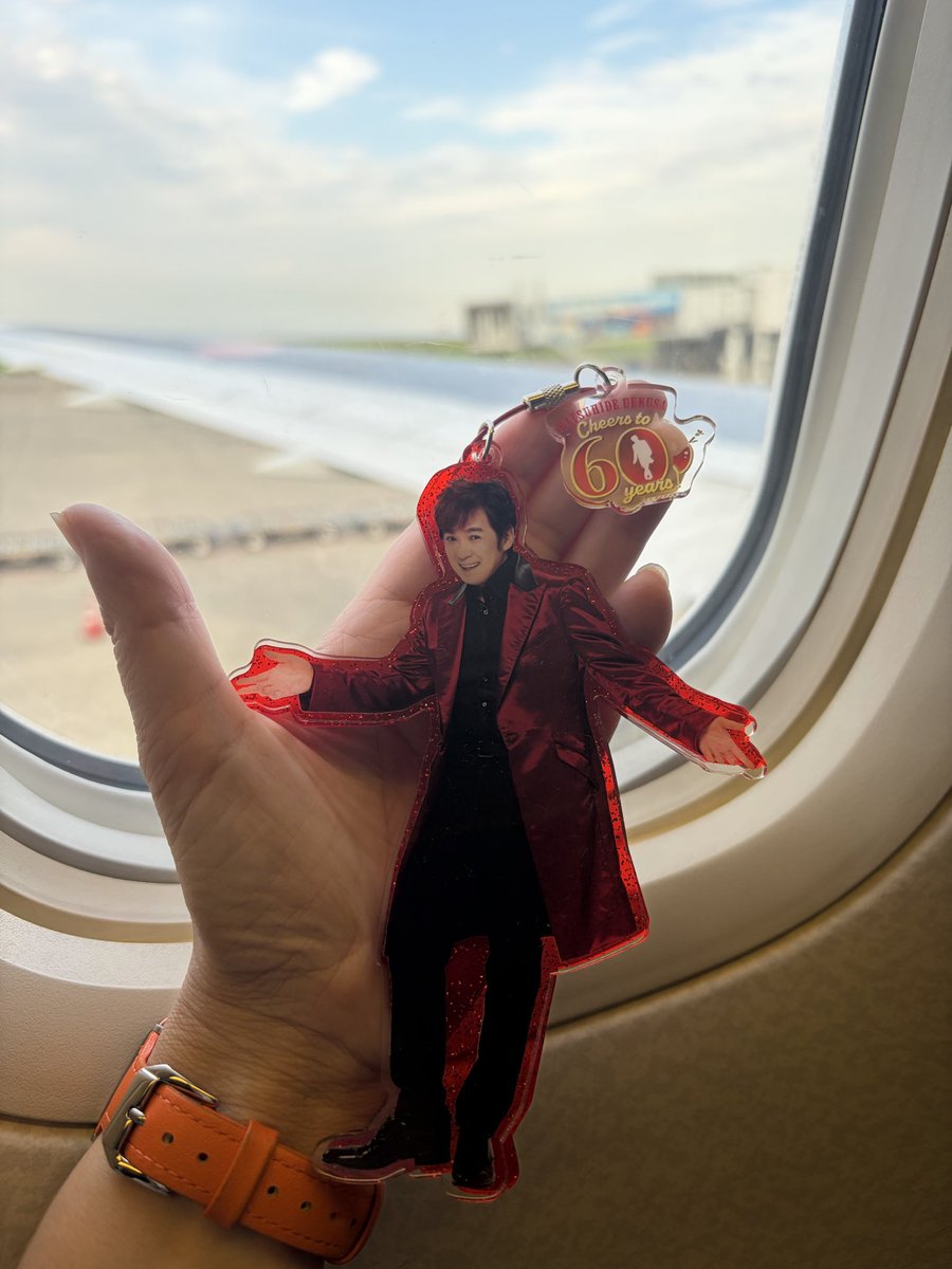 akmshonentai's tweet photo. ありがとう、かっちゃん。
ありがとう、TeamKUの皆さん。ありがとう。遊んでくれたポムちゃん、ひろぽん、なぁちゃん、ベビハム💛一年分、充電、チャージ完了✅したのでまた一年後まで頑張れる!妻、母、祖母業、やったるぜ!幸せをありがとう。
#植草克秀
#TeamK
#またね東京 https://t.co/e37z1p562p