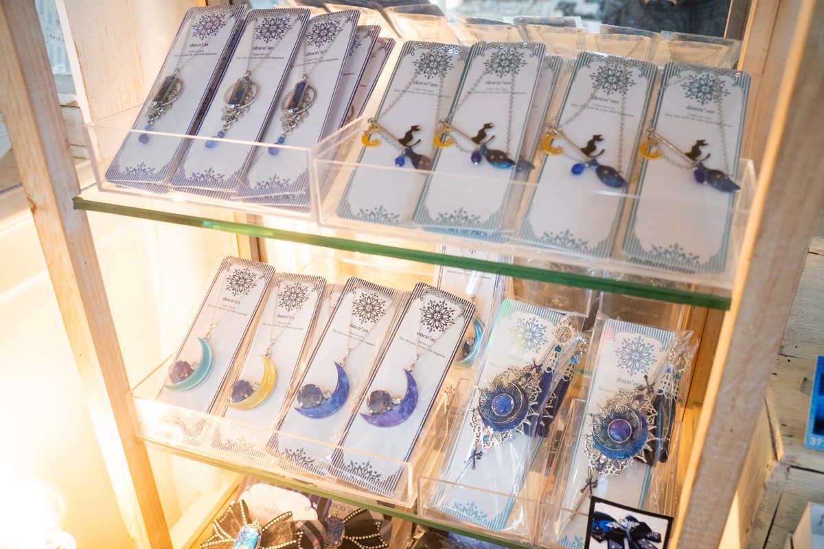docoao's tweet photo. #天体観測展 も実店舗での開催が今日26日までです…！
こちらも暑さにお気をつけの上、最後までお楽しみくださいませね( ´∀`)

8/10からは場所をWebに変え通販が開始になります🙇
こちらのチェックも是非よろしくお願いします✨️ https://t.co/leNocLOQpJ