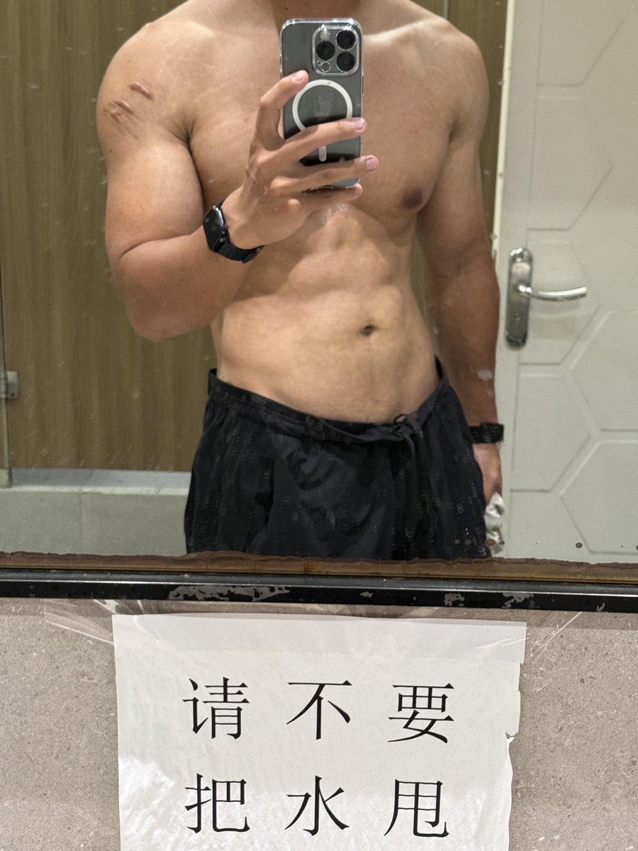 w18876's tweet photo. 最近状态好差 #whoop https://t.co/BZ3RvTDAuv