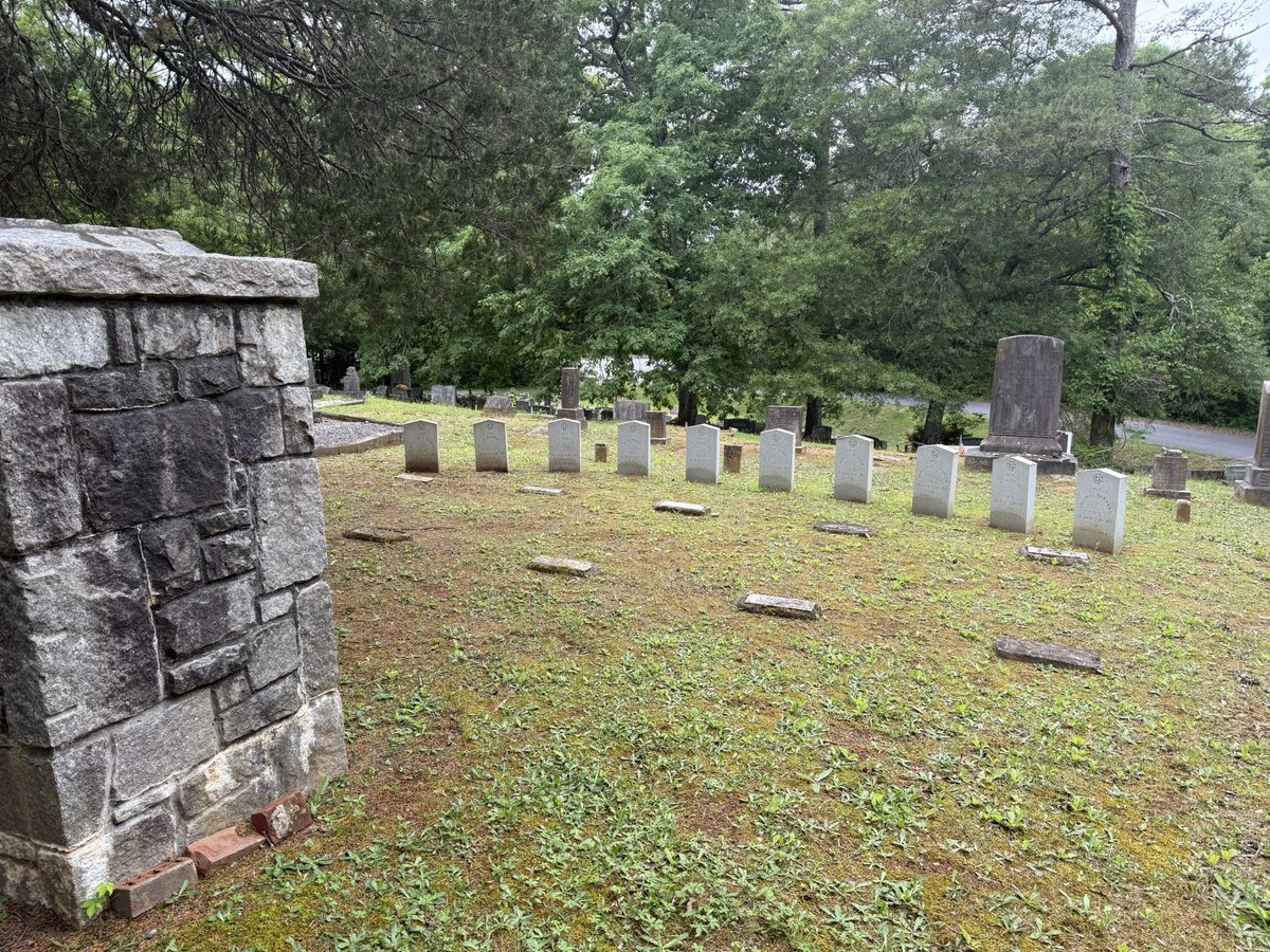 CheAnimale's tweet photo. @RolandGunnTN North Georgians' ancestors spent the summer of 1864 holding off a numerically superior foe as best they could for as long as they could in hopes that a miracle could save the Confederacy. God bless the men whose blood soaked into Georgia's red clay, especially her own sons https://t.co/akE2Q679GV