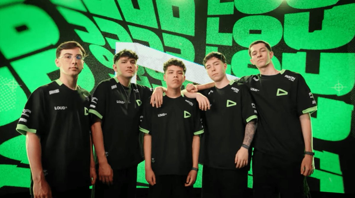 alefmtp's tweet photo. Galera o que era mas importante hoje, vitória da LOUD lol na estreia(contra a pain) ou a vitória da LOUD valorant?
#loud #goloud #cblol #lukxo #sinatra #xyno #valorant https://t.co/yurrUPhMJU