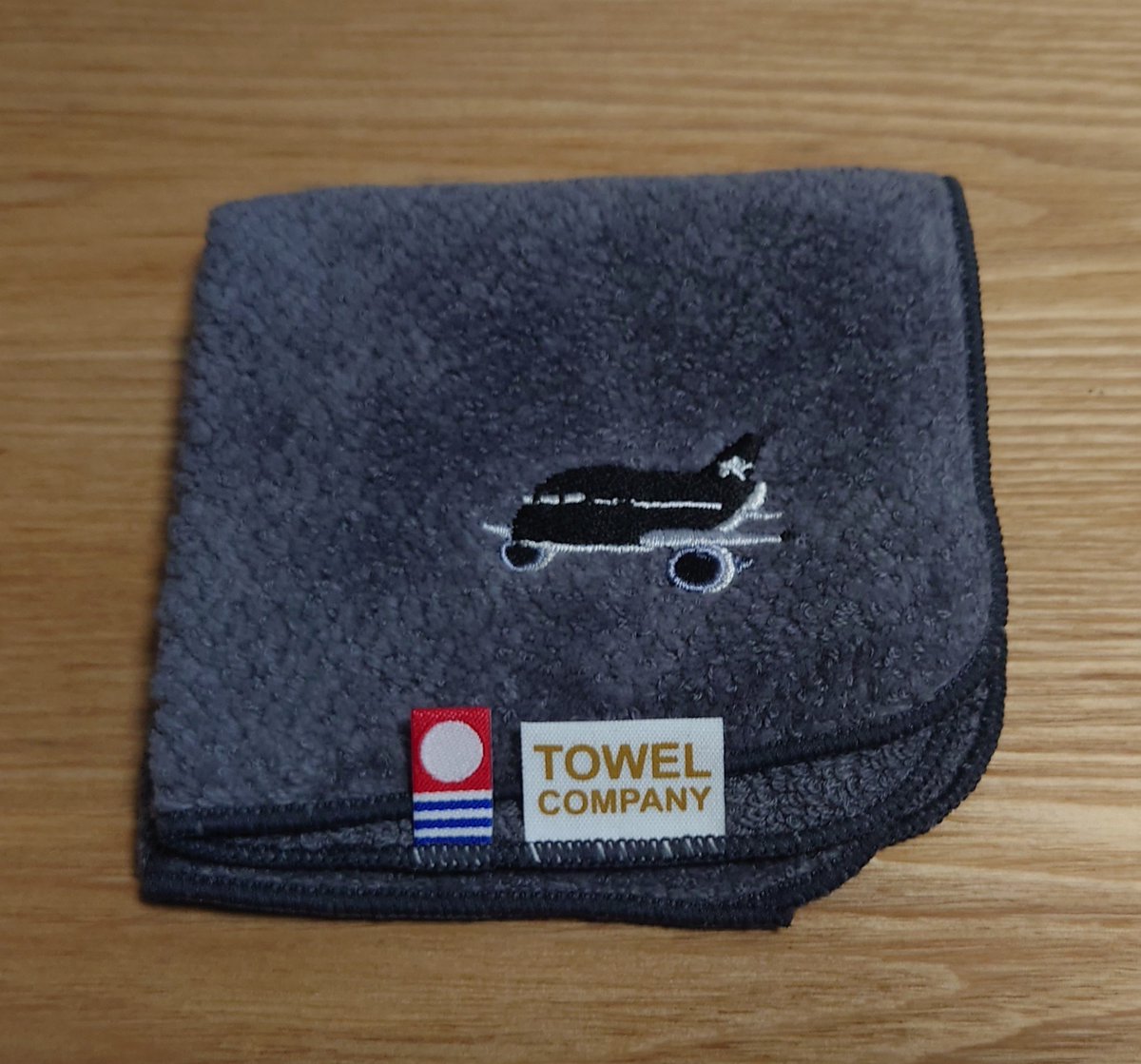 hikiko_forest's tweet photo. 羽田のローソンで掘り当てたそらミュージアムグッズ。スターフライヤーっぽい刺繍。他にもいくつかあるんだけどこういうのがいいんだよ…各社出してください… https://t.co/f4ZLcDo9OQ