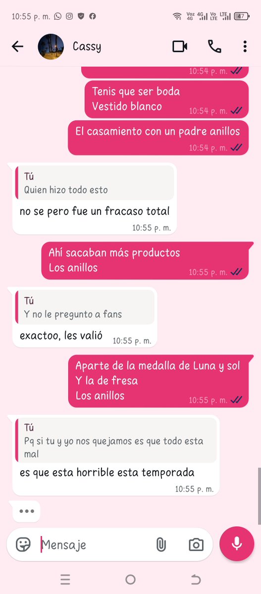 tata162016's tweet photo. Chisme de como me quejo con mi amiga virtual que somos desde el 2016 y  es que como fans vemos esto re mal osea los actores no tiene culpa.. El que tiene la culpa es quien lo escribió quien dirijo y todoo #soyluna4 https://t.co/AqdAQXcF80