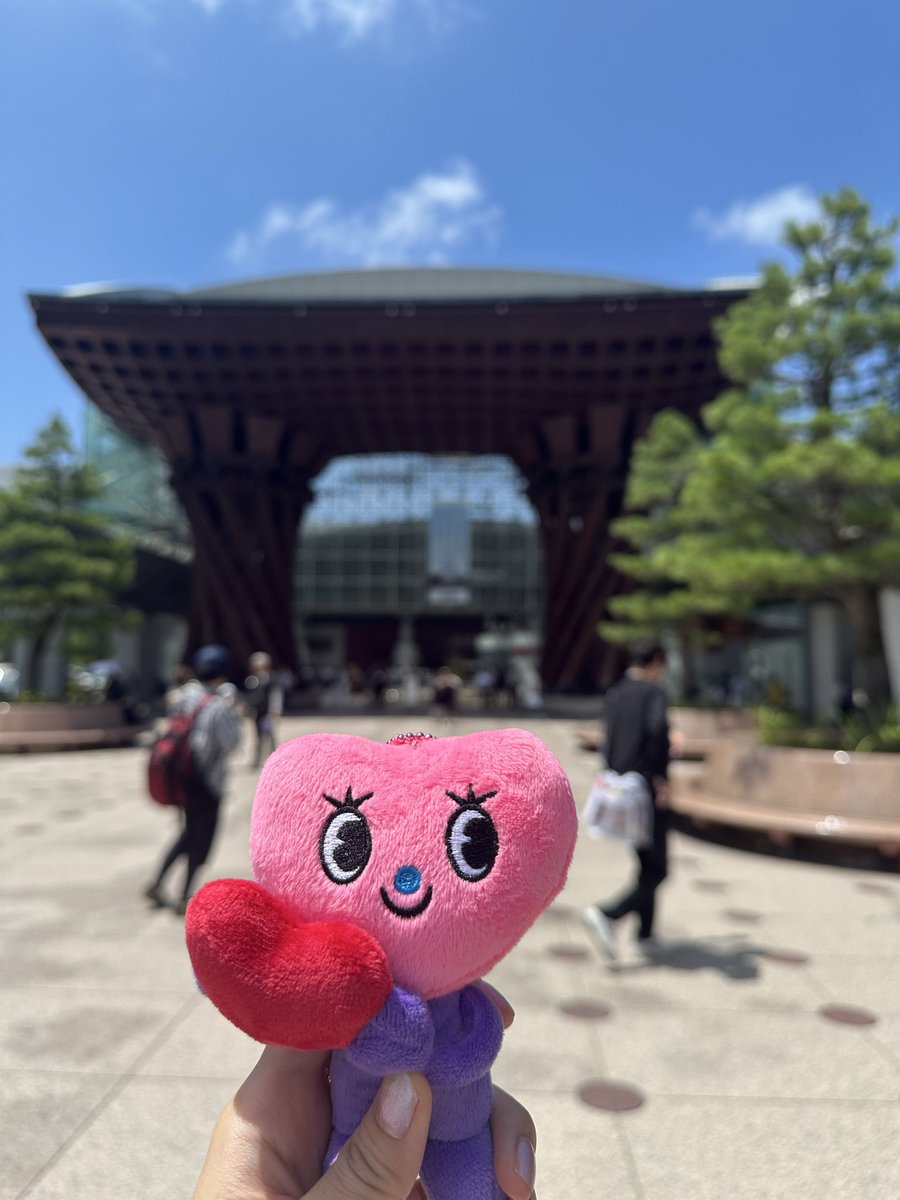 kanamiyan0916's tweet photo. 夢のような幸せな2日間やったなぁ💞✨
カナやんいつもほんまにありがとう🩵🩷
カナやんの夢と目標が叶うように私もずっと応援してるよ🫶
このカナやんを応援してる気持ちがカナやんに伝わったらいいなぁ🥹
#西野カナ #西野家 #カナやん #HEARTBEAT  #北陸公演 #遠征 https://t.co/9I0QdCV7FF