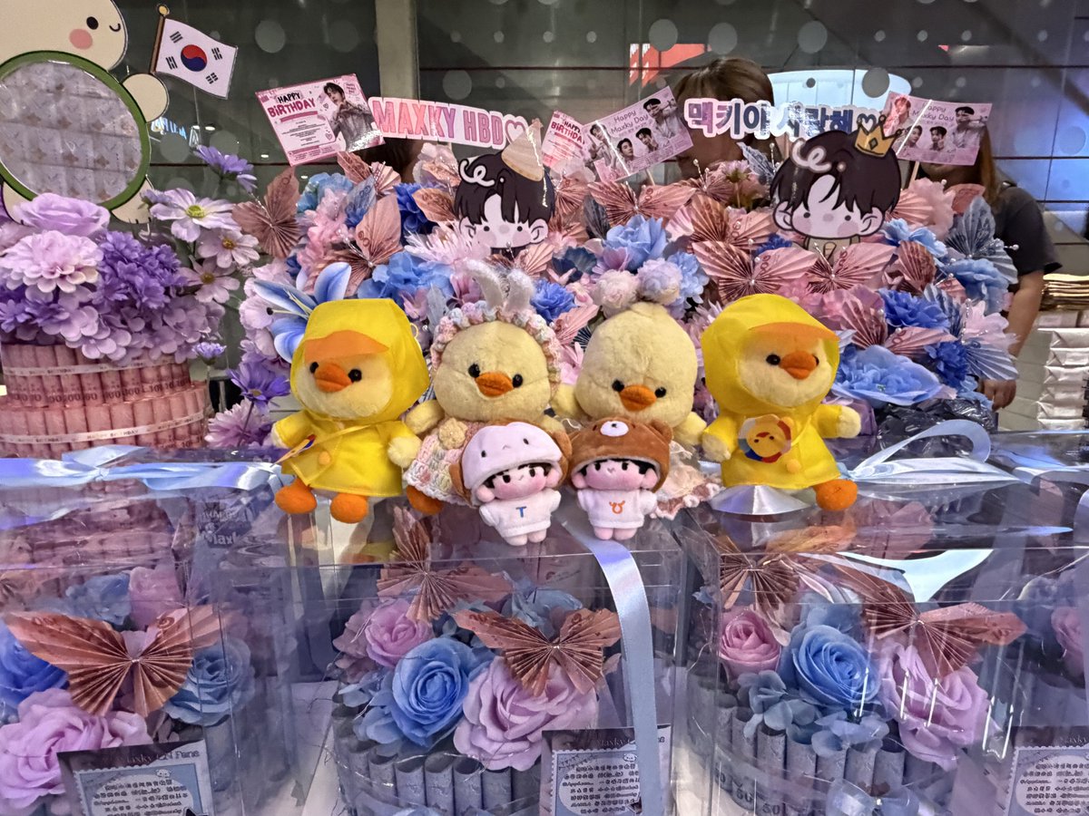 qiqiliu05228048's tweet photo. Gift for Maxky from Chinese fans
Happy birthday to Maxky💜💙
生日快乐！！！中国粉丝爱你哟
@maxky_rp

#MAXKY1stFANSIGN
#maxky_rp https://t.co/1feSoRzHE1