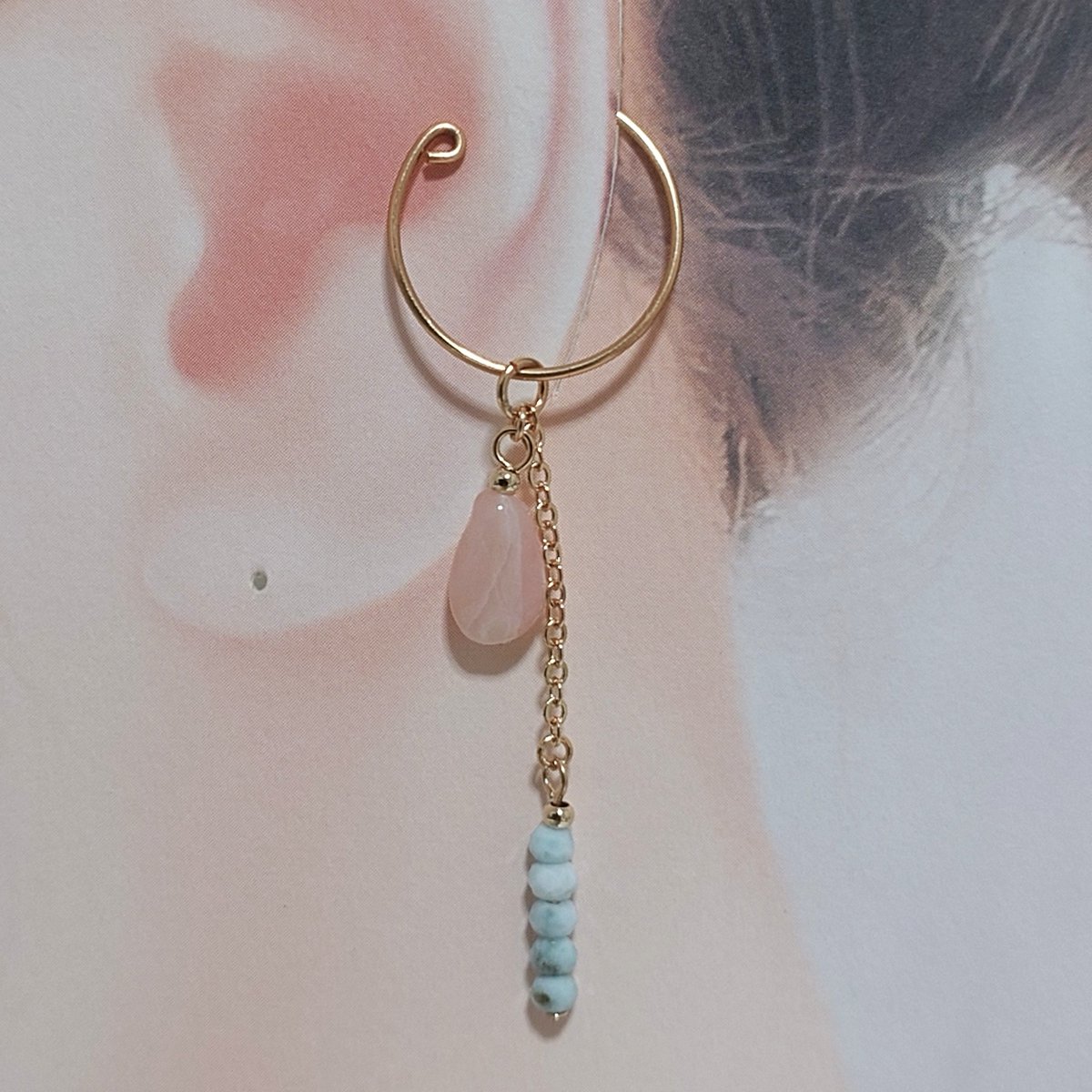 br0wnie7's tweet photo. あいことばクーポン
¥3000以上のお買物で5%OFF✨

ラリマー×ピンクオパールのイヤーカフ

ピンク×水色
穏やかな時が流れるリゾートをイメージしました😊

付け外し簡単✨
揺れるチャームが顔周りのアクセントになります🙂‍↕️

https://t.co/vBH6RX6bSS https://t.co/2bGwMJtjW8