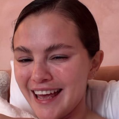 SamKheti's tweet photo. @purposeboyXO The audacity for a botched woman and her abusive ass shaming other women and then posting her ugly botched body 

Stop pretending to be a JB fan pedo Gomez lover 

Her and her evil cult harass other women only to be hypocrites https://t.co/eyVmPWC4NU