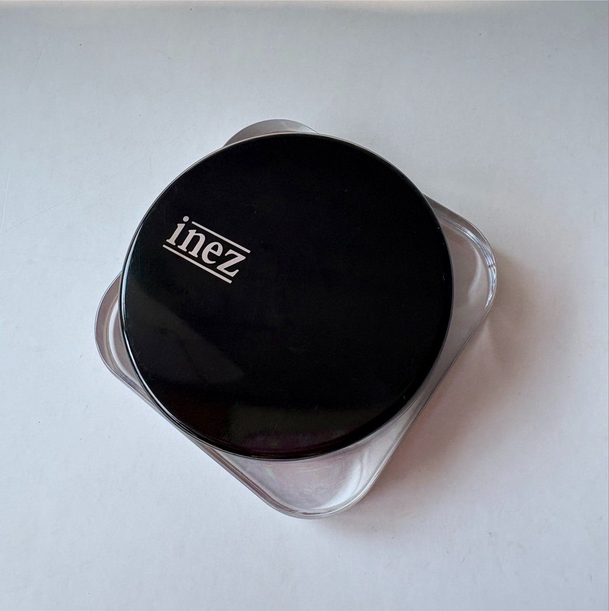 ssyabr's tweet photo. GUYS SERIUS INI FOUNDIE PALING
WORTH IT TAHUN INI 🙌🏻

Smooth Cover Cream Foundation dari @inezcosmetics beneran FULL COVERAGE tp ttp ringan di kulit, ga numpuk sama sekali 😭👌🏻 https://t.co/oH3RZkr4yo
