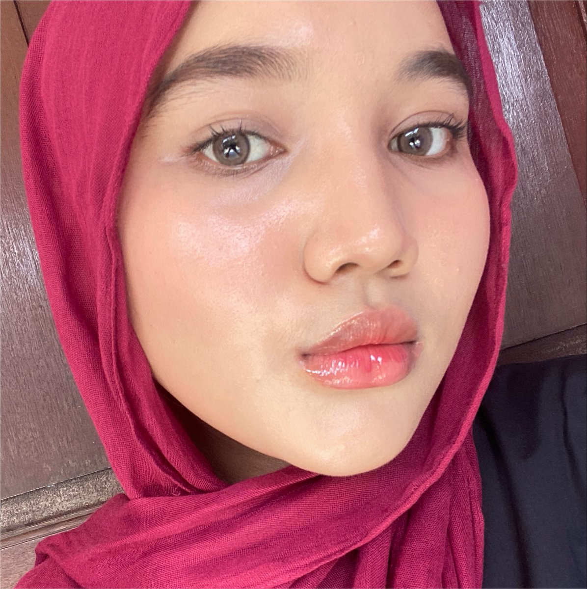 ssyabr's tweet photo. GUYS SERIUS INI FOUNDIE PALING
WORTH IT TAHUN INI 🙌🏻

Smooth Cover Cream Foundation dari @inezcosmetics beneran FULL COVERAGE tp ttp ringan di kulit, ga numpuk sama sekali 😭👌🏻 https://t.co/oH3RZkr4yo