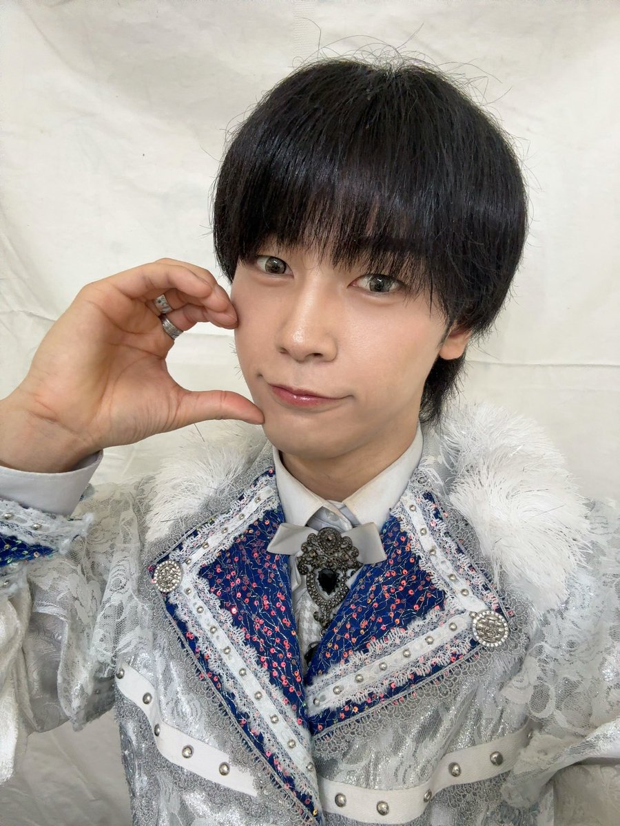 朔間凛月 白スーツ 3周年 感謝祭 tbc夏祭りお越しいただきありがとうございました！雨の中ではあります