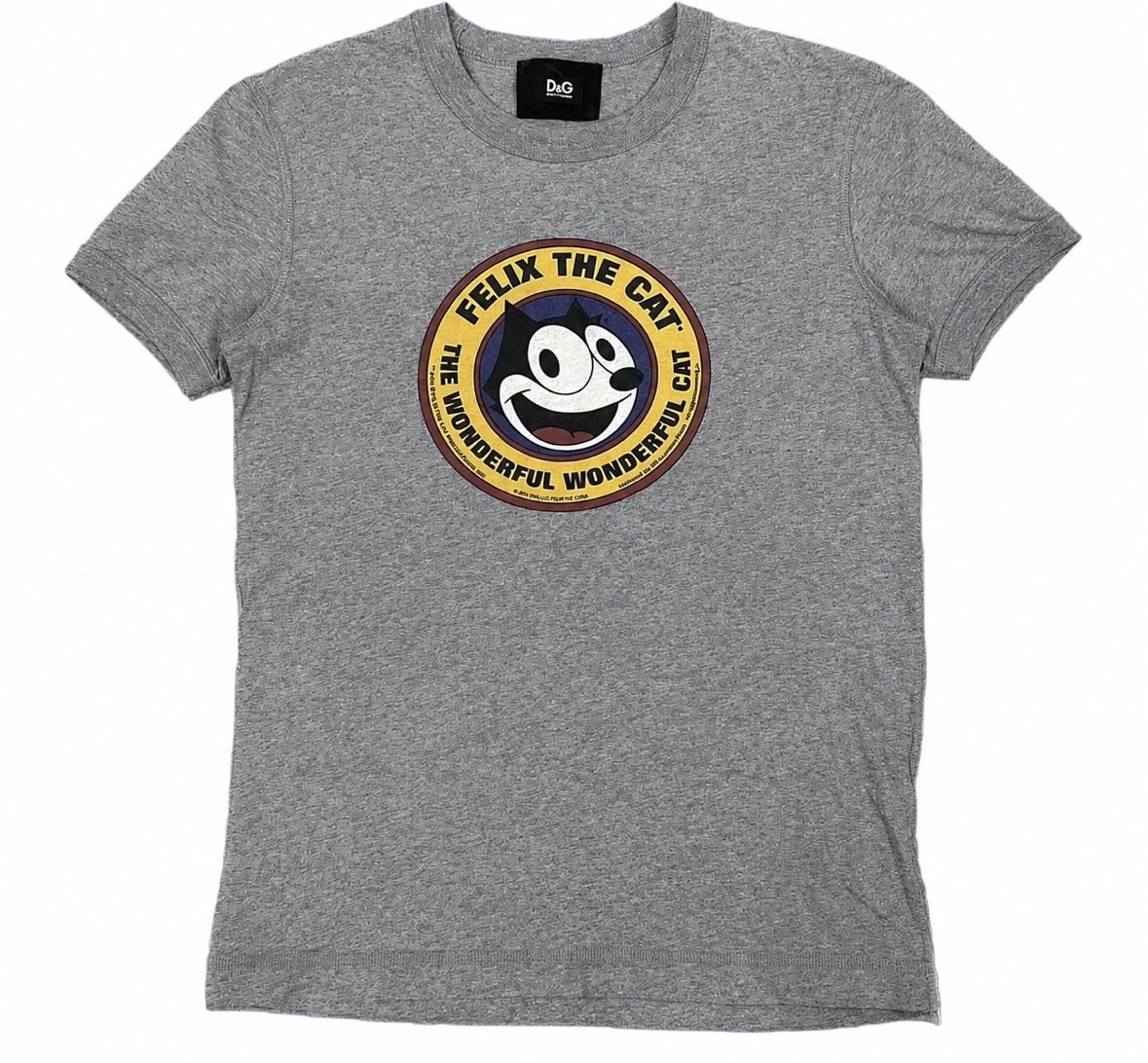 danielphlp's tweet photo. 192sara wearing Dolce &amp; Gabbana Felix the cat T-shirt https://t.co/zPSNME1MEM