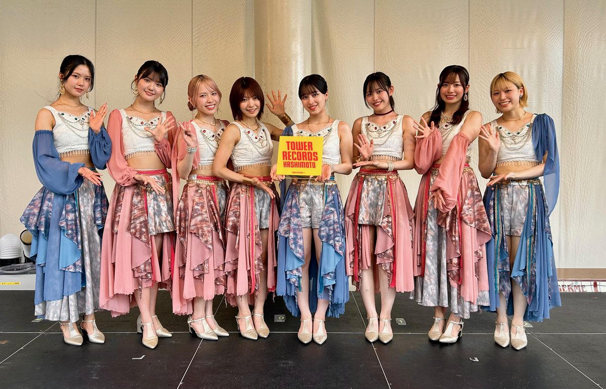 TOWER_Hashimoto's tweet photo. 【#アンジュルム】

昨日の『BaBaBa Burning Love!/愛が愛のままでいられますように』
ミニライブ&amp;お見送り会にご参加いただいた皆様、メンバーの皆様、本当にありがとうございました🔥

「ゆきちゃん！はたち！」
コールに胸が熱くなりましたね💚☘️
おめでとうございます🎂

ぜひまたアリオ橋本で🪽 https://t.co/Rp9V5XMvcl