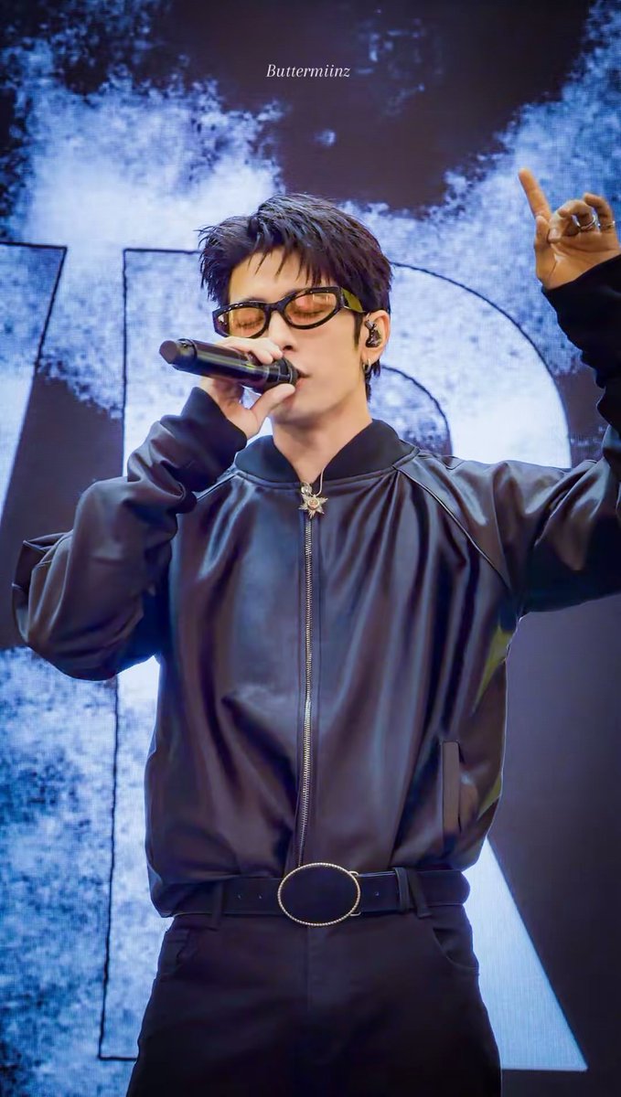 buttermiinz's tweet photo. JD10Anniversary with SVRN 🖤
#SVRNCheckInMalay 
#SVRN #SOVEREIGN https://t.co/xn1er0mOAB