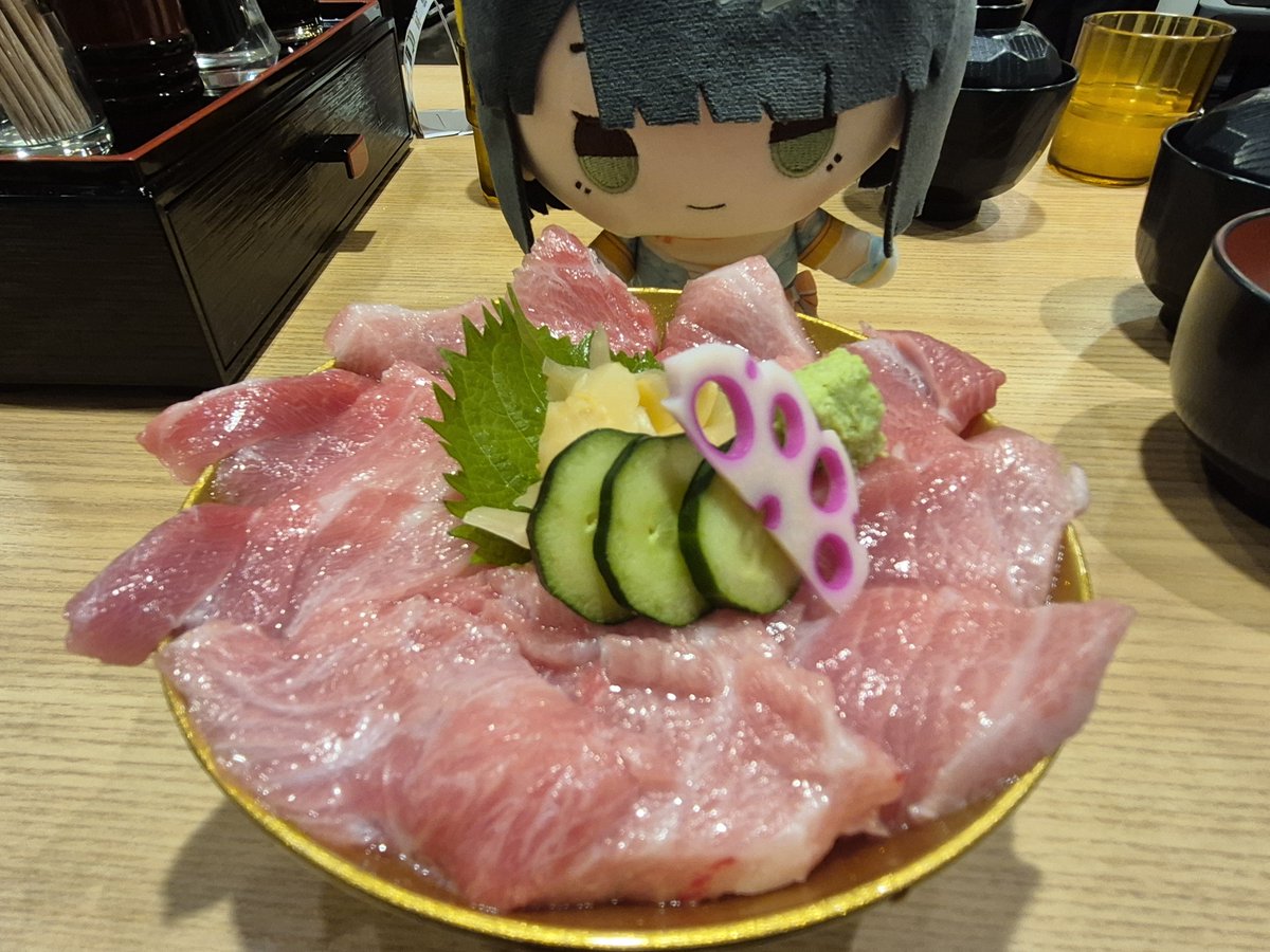 Teru_tasomaru's tweet photo. 大トロ丼ｲﾀﾀﾞｷ━(人˙꒳​˙  )━ﾏｽｯ♡ https://t.co/z1DWHniR6I