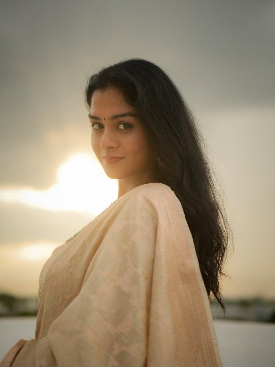 Actress_glitzz tweet media