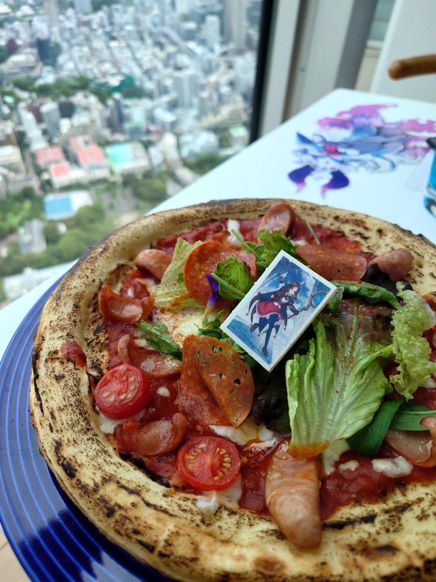 azm1227's tweet photo. 星見展、朝イチの回行ってきた、前回よりゆっくり見れて良かった～！カフェも寄ってきた✌️高いところだいすき最高の席でハッピー https://t.co/eWvRtJVWwq