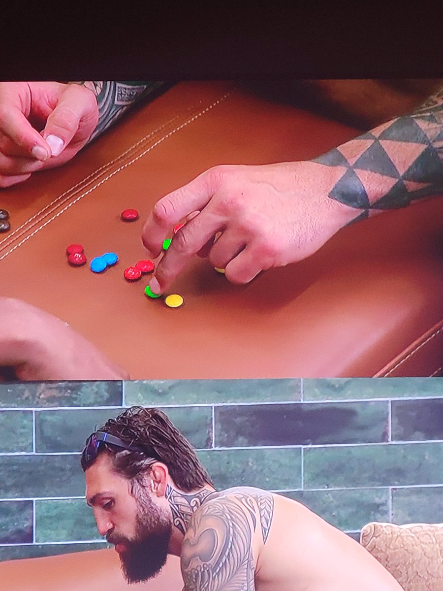Jason_Phoenix99's tweet photo. Dis is what BB got for me tonight???

Icky.... this is making my brain hurt... eww. 

#BB #CBS #Paramountplus gross #BigBrother #MNMs really??? That's all you got tonight? https://t.co/Tw4tAfk6ge