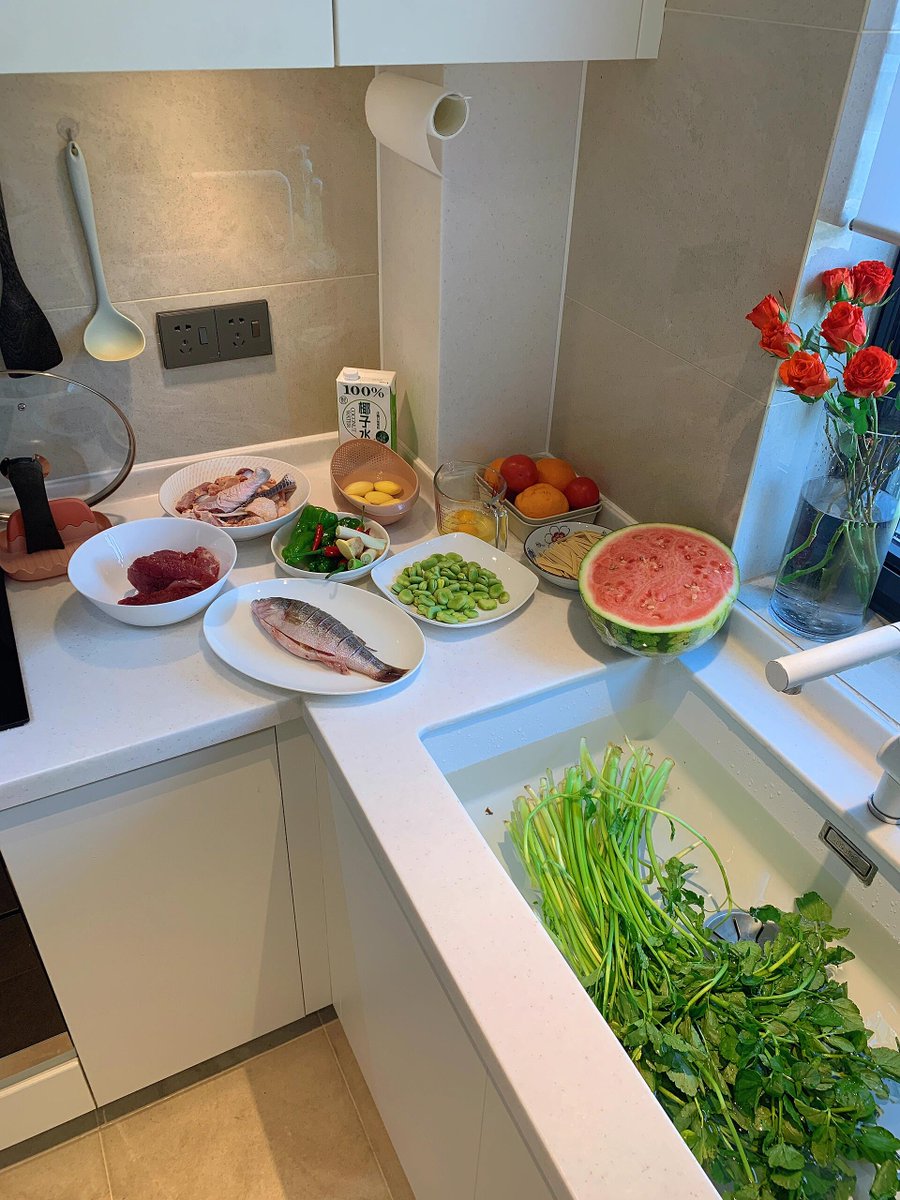 koreny_radek's tweet photo. Stock up on fresh seasonal veggies u0026 farm eggs this weekend—perfect for cozy weeknight meals! https://t.co/Z2A18LGTDO