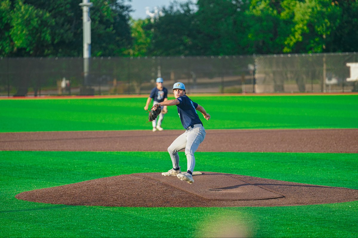 Blaine_Elizalde's tweet photo. Thank you @Txbascl and for an amazing summer! Pumped and ready for year 2 @TAMIU_BSB! @Ruben__Rod @mckinleynoga18 @dannydial_19 @SouthTexasHigh1 https://t.co/xcoEOarfyZ