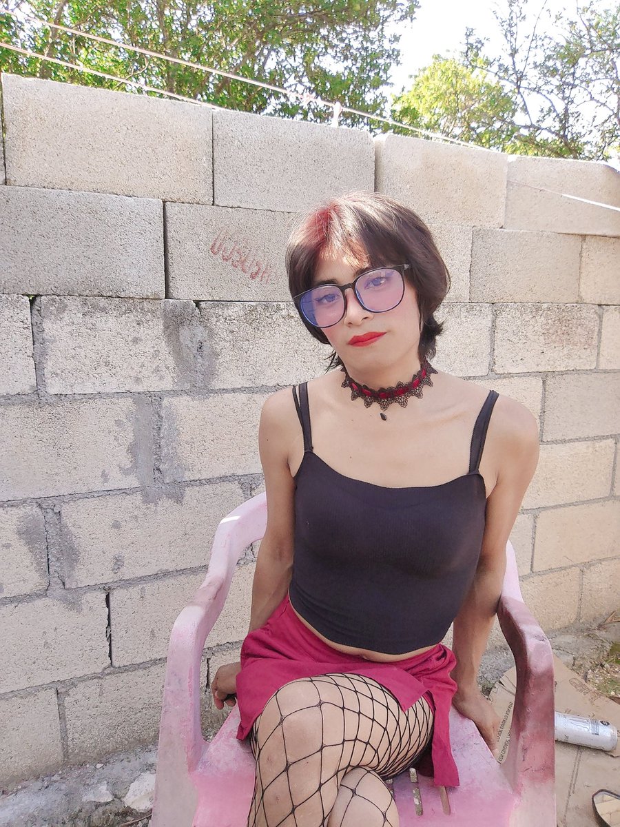 EstefanyM07's tweet photo. Que tal me veo con estos lentes?❤️🏳️‍⚧️
#femboy #tranny #trans #trapito #shemale #sissy #ladyboy #putimuñeca #gay https://t.co/AY4U3brfwv