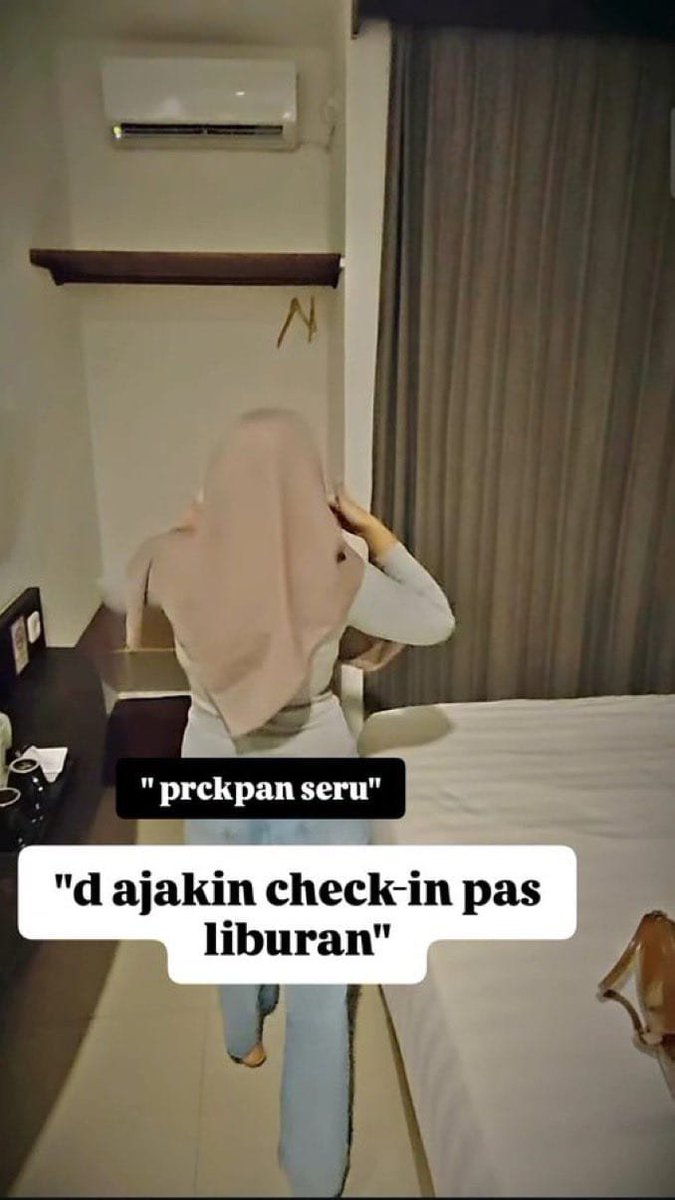 reinstakl's tweet photo. "Percakapan seru" "d ajarin check-in pas liburan"
https://t.co/SnJWDsKVND

https://t.co/6aZxFZHhyF

https://t.co/SxMaEBIYkt https://t.co/FsOckusTyr