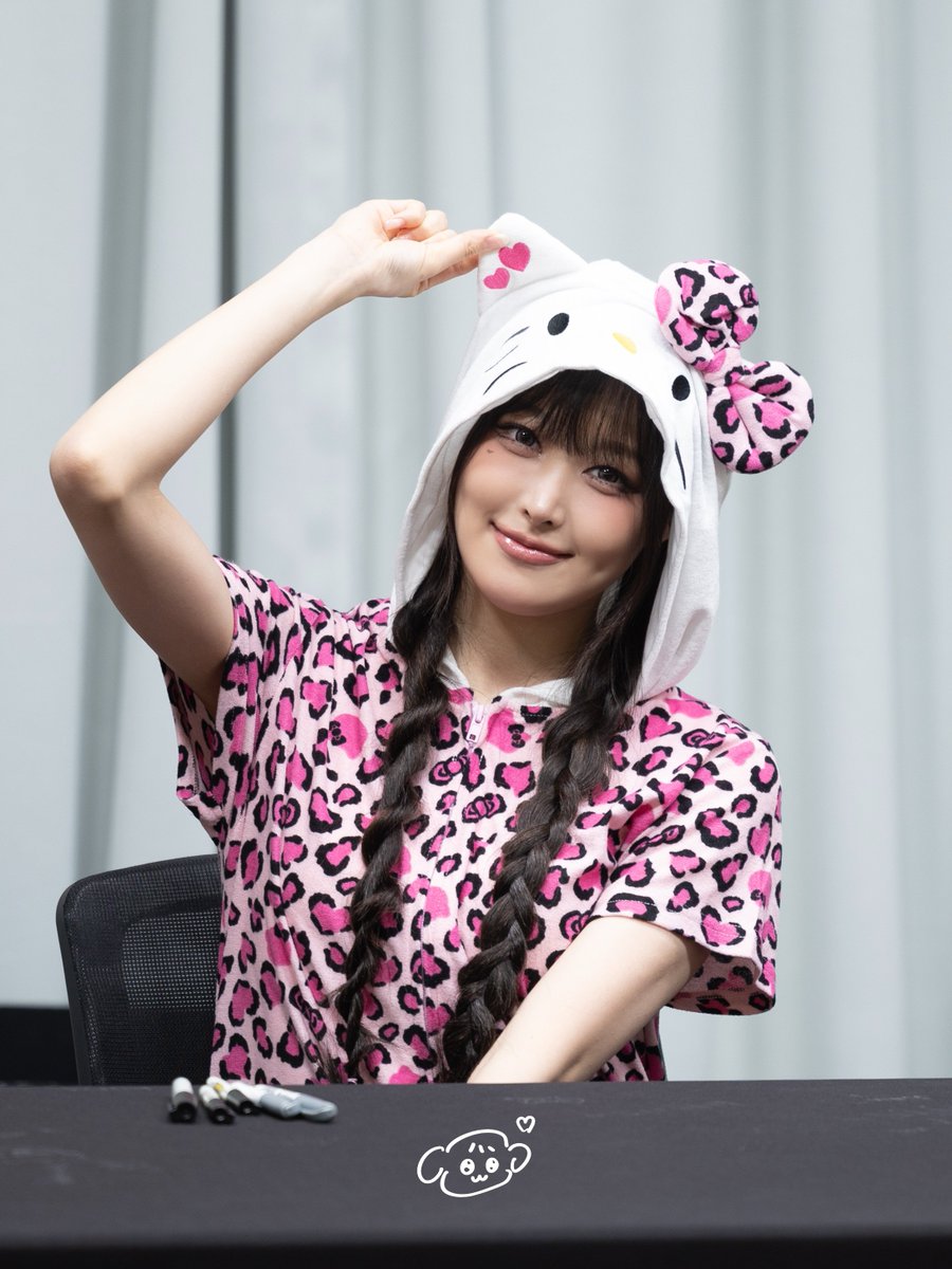 wonder_smn's tweet photo. #HAPPY_SOHA_DAY

민하야 생일 축하해🎂
오늘은 누구보다 행복한 하루였으면 좋겠어💕

#소하 #세이마이네임 #SAYMYNAME https://t.co/0j5UMFPKfI