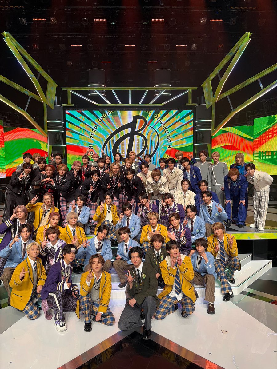 ribbon403's tweet photo. お母さんにこの写真を見せたら、

「これ卒業写真？」

って言われました

まぁ、あながち間違えではないが、卒業ではないね

これが昨日の夜のお母さんとの会話 https://t.co/ClNPS4bO7X