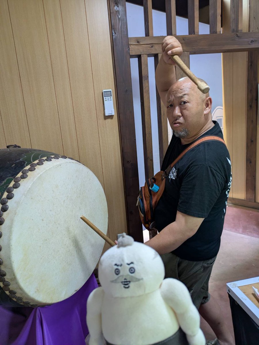 1090You's tweet photo. 暑いので稲積水中鍾乳洞へ（　´∀｀）めっちゃ涼しい
頭の反射が我ながら素晴らしい https://t.co/eMUGqUuaye
