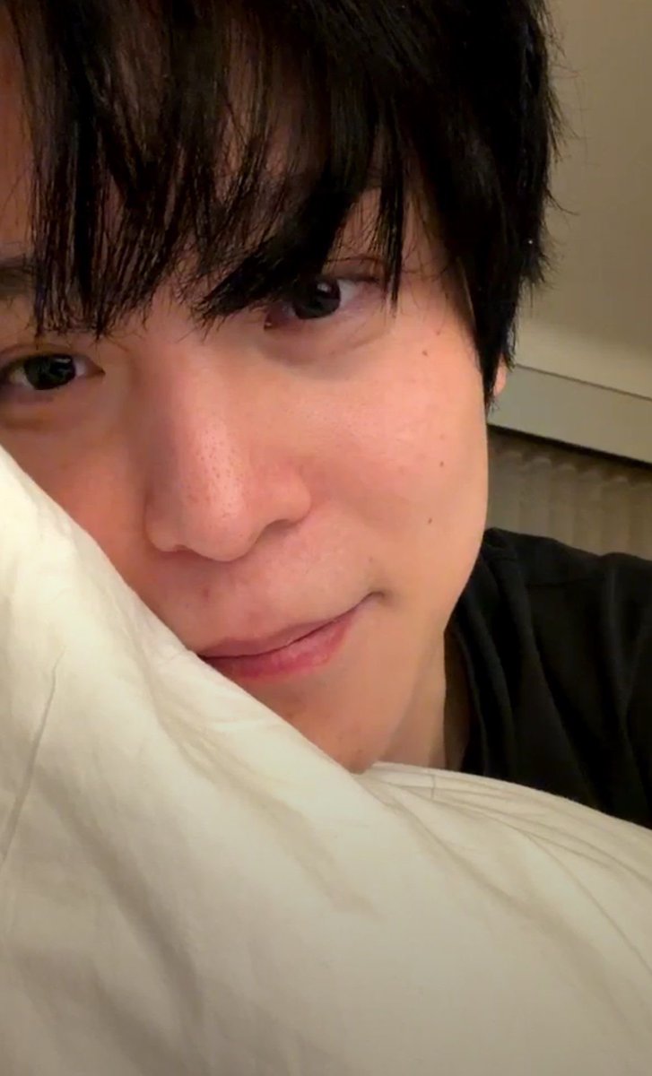 tyudeonggie's tweet photo. i will kiss all his choco chips ( ˶˘ ³˘)♡ https://t.co/XoHdcvQjIG
