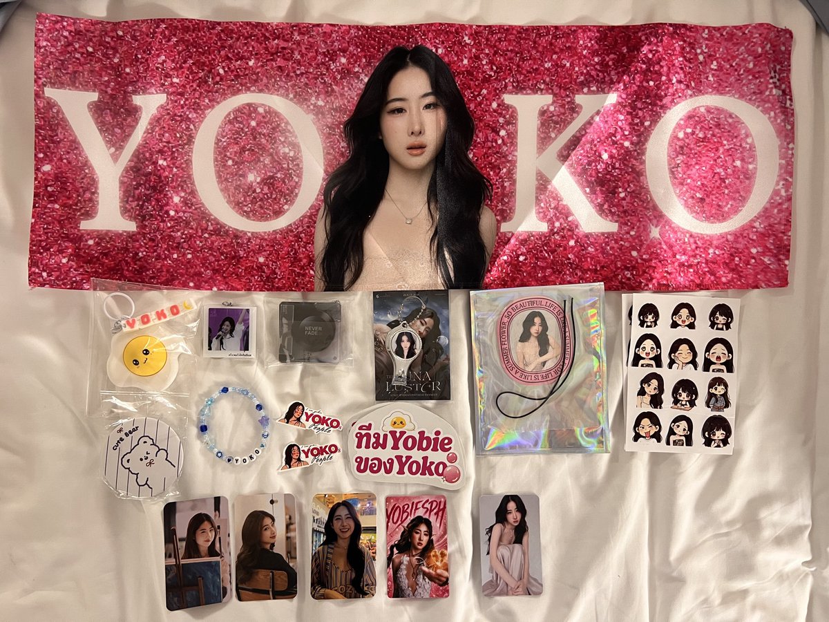 JAMaiyb's tweet photo. Thank you all for the lovely gifts🍳🤍

APASRA THE LUNA LIGHT
#YOKO25thBDfanmeet
#YOKOLunaLusterinBKK 
#YokoApasra‌ https://t.co/GQgSFPdk2W