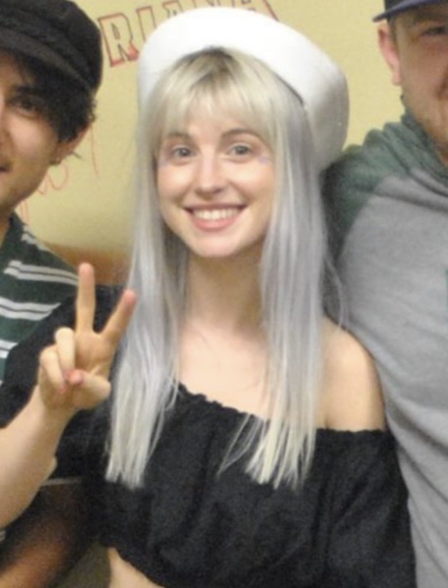 yelyahdaze's tweet photo. hangovers aren’t real so long as you have a good spirit and a pure heart https://t.co/wQQacCv8Mi