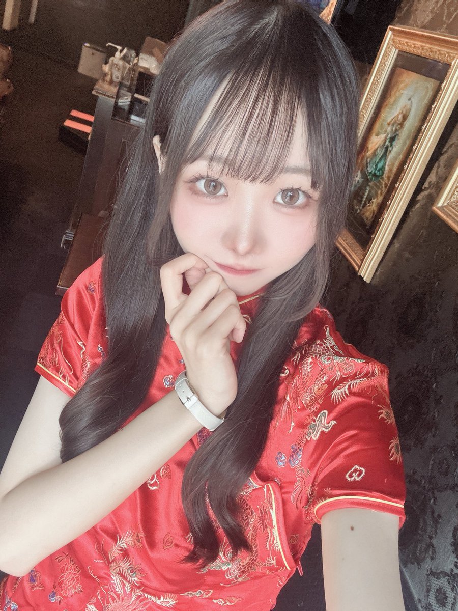 mary_c_t's tweet photo. 12時開城してます~❣️❣️
いばらさんつぐみさんと一緒ですჱ̒՞ ̳ᴗ  ̫ᴗ ̳՞🤍

チャイナイベ最終日ですよ〜〜〜🦭
お城は23時まで、わたくしは18時までよろしくお願いします🦭🦭🦭

 #クラウンティアラ #秋葉原 #トイグループ #メイドカフェ https://t.co/3nRfgYwjCU