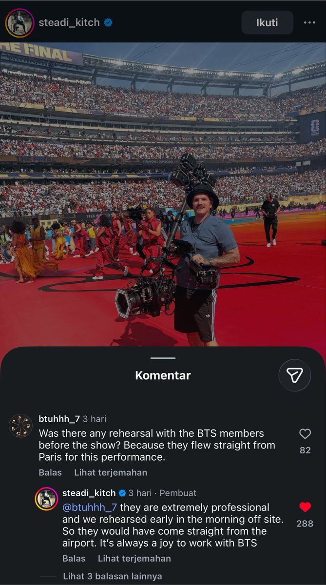 Echa_yaEcha's tweet photo. ——✨Seorang operator kamera FIFA World Cup Final Halftime Show yaitu Martin Kitchen, membagikan moment saat bekerja bersama #BTS di instagram.

💜: “apa ada latihan bareng member BTS sebelum acara? soalnya mereka langsung terbang dari Paris untuk perform itu”
👤: “mereka itu super profesional dan kita latihan pagi-pagi banget di luar lokasi. Jadi mereka pasti langsung dari bandara. Sangat menyenangkan bekerja sama dengan BTS”

bangtan terbaik!!! gak pernah gak bikin bangga, wlpn jetlag ttp berusaha buat ngasih yg terbaik dan totalitas 🥺🫶🏻
