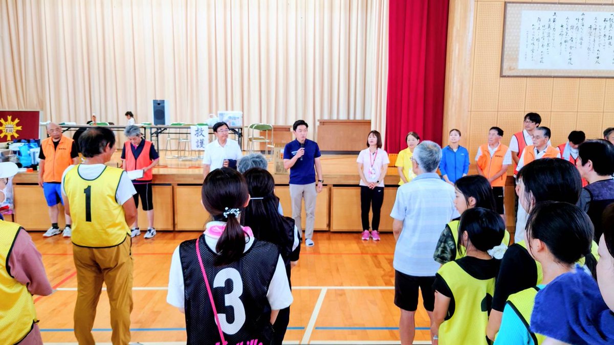 Koki_Shionew's tweet photo. 地域では福岡県議会がお騒がせしていることへのお詫びと、議会改革への決意をお伝えするようにしています。
そのような中、自民党所属の県議から
「地域で余計なことをガチャガチャ言うなよ」
「そのつもりなら、こっちも考えるよ」
との発言。
僕は特定の政党や個人を批判しているのではありません。 https://t.co/jossXVgmLh