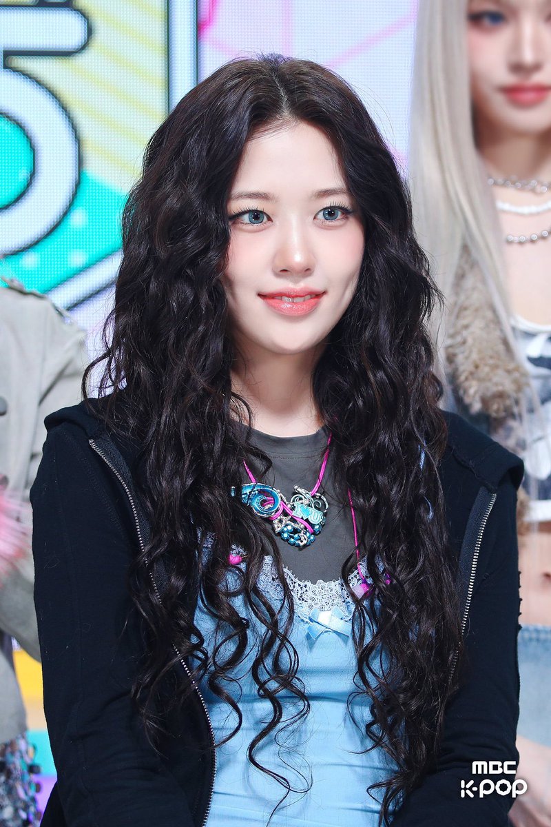 ayjzip tweet picture