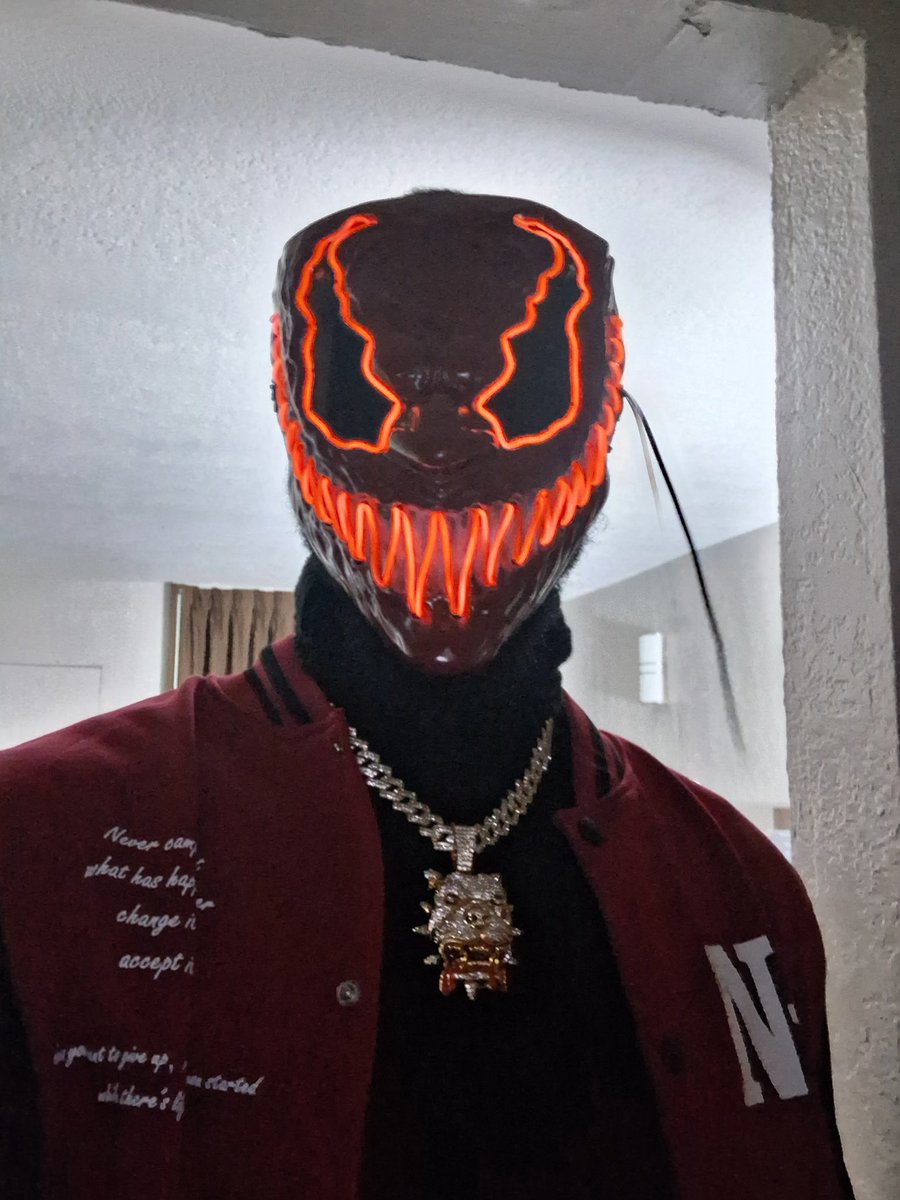 shapeshifterxxx's tweet photo. https://t.co/PDHxAPRj81 https://t.co/XniCXmcLxv