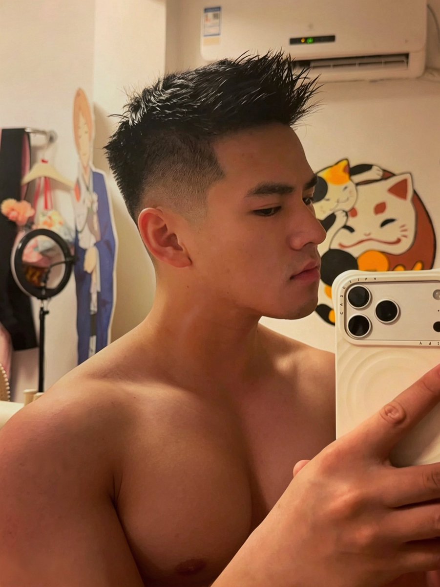 The_biggestbabe's tweet photo. 是坏男孩就把价格标上 是好男孩就把衣服穿上 https://t.co/dI1U3bpIjP