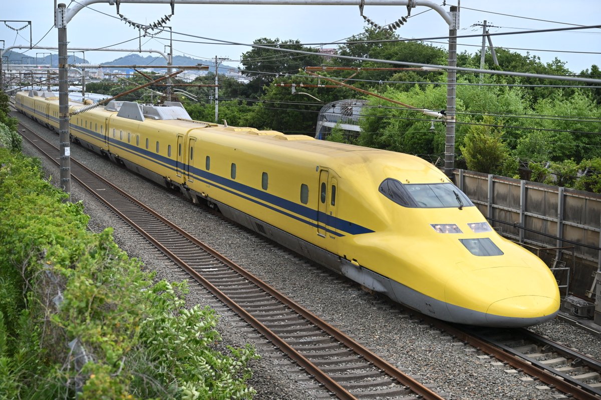 6308w's tweet photo. 2026.07.26 13:19
豊橋〜三河安城
3983A
923形新幹線T5
ドクターイエロー https://t.co/KScI3d6FWX