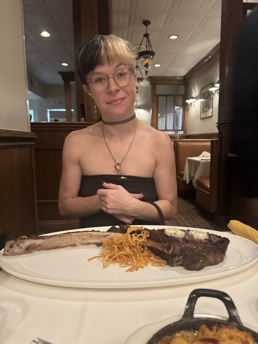 crellaa95's tweet photo. July 16th my birthday I had so much fun https://t.co/RUbyi5FRFi