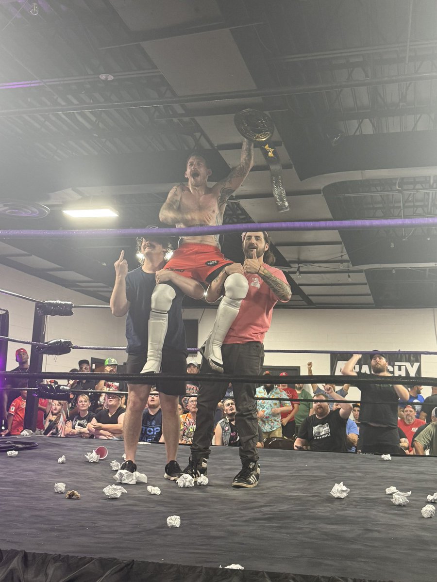 KingNat897's tweet photo. Man oh man anarchy you guys just love making every show feel special because I swear every new show was better then the last idk how it’s possible to continuously do but yall do it yesterday was great I love St. Louis Anarchy can’t wait to see yall next month can’t wait to see what yall have in store for my birthday month show!!!!! Bring on the goods!!!! @stlanarchy