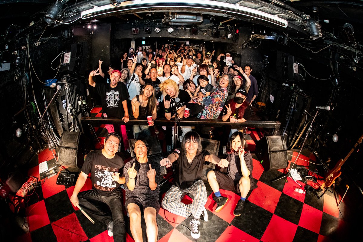 cian_sora's tweet photo. あらためまして
昨日はありがとうございました！

ZiON
Scrapper
HAPPY CARRY
Tri-Uncle

ご来場いただいたかた
配信ご覧になったかた
ANTIKNOCKスタッフ様
そしてうちのメンバー

みんな、素晴らしいぼくの仲間たち

心からの感謝を申し上げます
ありがとう https://t.co/HOBOhNpvl1