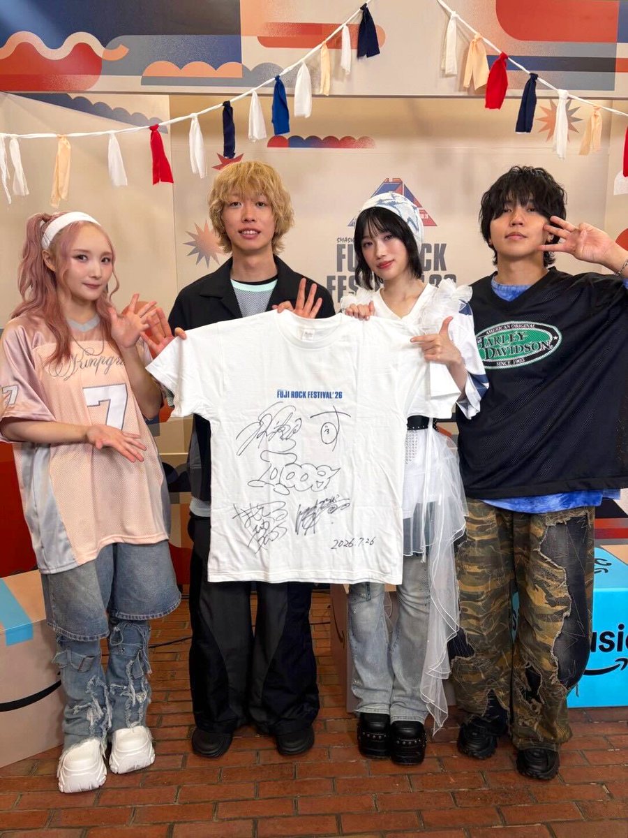 サインをもらいました！／ #Aooo の直筆サイン入りTシャツは写真を