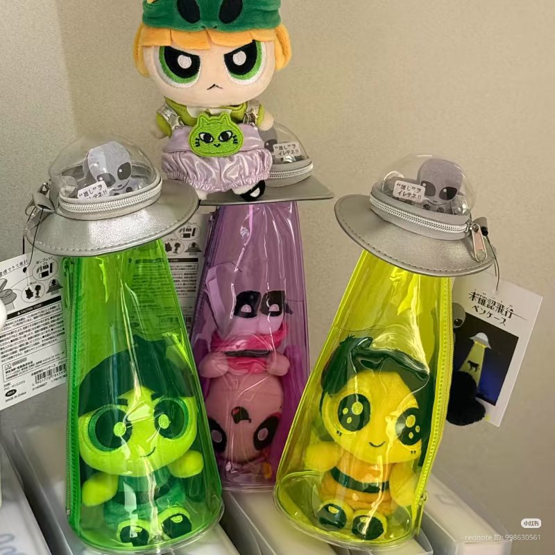chouucureem's tweet photo. GAGAL FOKUS 😭 Ini pensil case yg menyamar atau mainan yg menyamar? LUCU BANGET 🥹🛸 https://t.co/54E9inqbrE