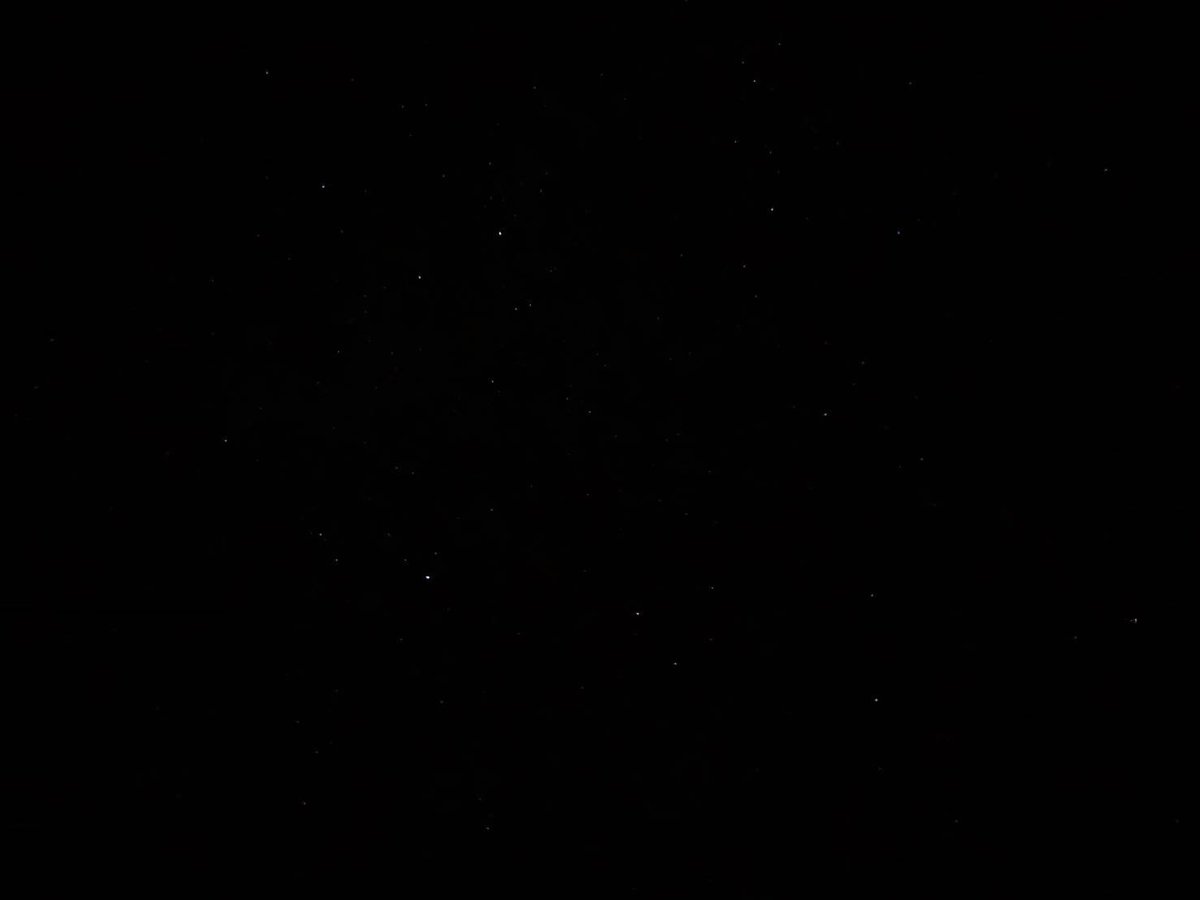Moriyama_ac's tweet photo. 蝶ヶ岳ヒュッテから望む星空
とっても綺麗でした✨ https://t.co/26HLPOFvGz