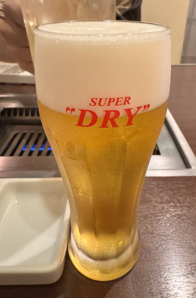 m00ntan's tweet photo. うちのチームは今日の出演を断念☔️
必死に🪭🪭練習してきたのに残念だけど他チームの演舞をゆっくり見れたのは良き👍

不完全燃焼のためみんなで気合い入れて打ち上げ〜🍻🍻🍻🍻🍻🍻🍻🍻🍻🍻🍻🍻🔥 https://t.co/eBY9twS5Sj
