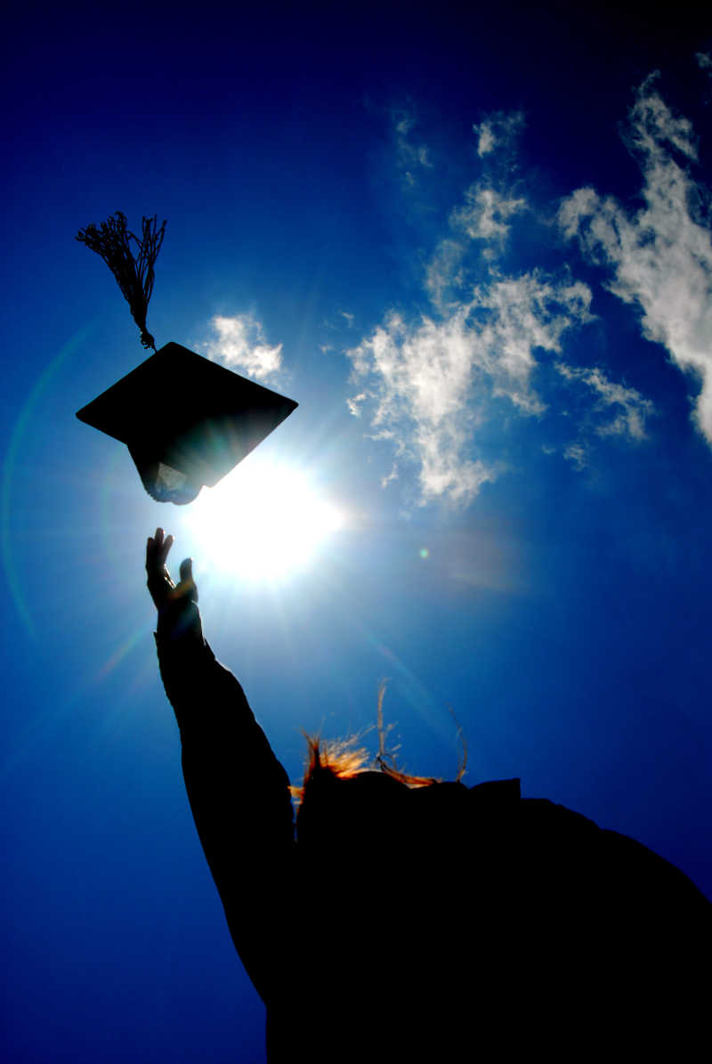 Darkel37809348's tweet photo. [Graduation check: Cap tossed, memories locked, new chapter loading  So proud of us, the class that turned late-night cram sessions into lifetime stories. Off we go!] https://t.co/XYQJAZ3kqe