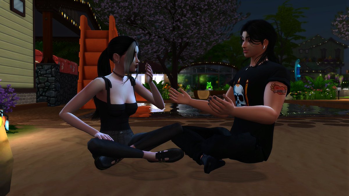 TikiSimmer's tweet photo. Hola, soy Izan y tengo nervios😝 vine a buscar a Frida para preguntarle de la vampirita del otro día y justo la vi sola, me acerque a hablarle, hablamos un buen rato y terminé haciendo lo que vine a hacer ... invitarla al baile del sábado y me dijo que si😳

#thesims4 #tinytown https://t.co/Il5YUTgCrL