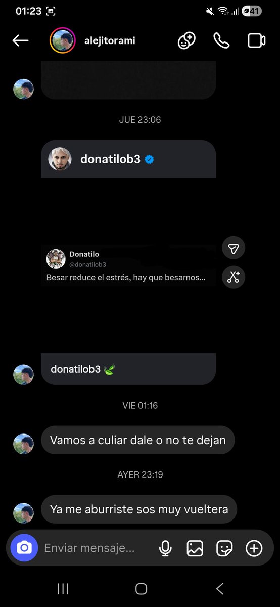 GuzmanSandi_'s tweet photo. me da risa lo delirantes q estan los tipos hoy en día jajaajaja es como el 3er loquito q me llena a msj diarios y dsp me elimina o se "ofende" cuando yo nunca le contesté ni un mensaje jajsjsjajajsjsj 🤡 https://t.co/vr2SEd3XCk