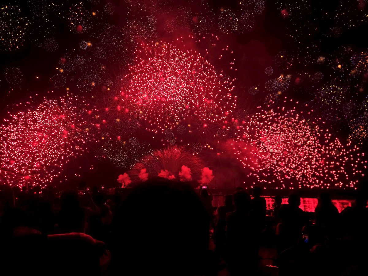 MieMuDoomsday's tweet photo. きほく燈籠祭
前日から場所取り行った甲斐があった👍👍 https://t.co/XF3y5nqG7S